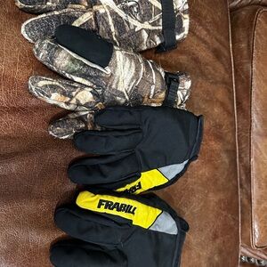 Men’s Work and Winter Gloves- 2 pairs